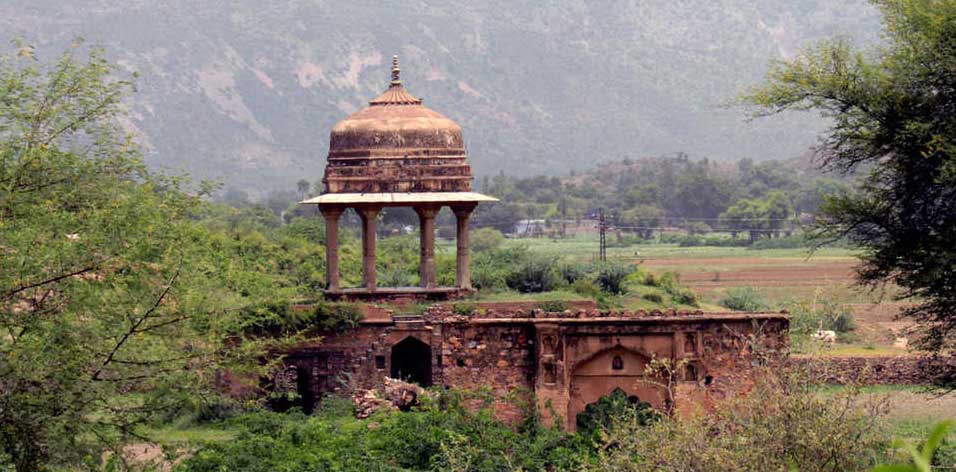 Mitos Kutukan Guru Balu Nath